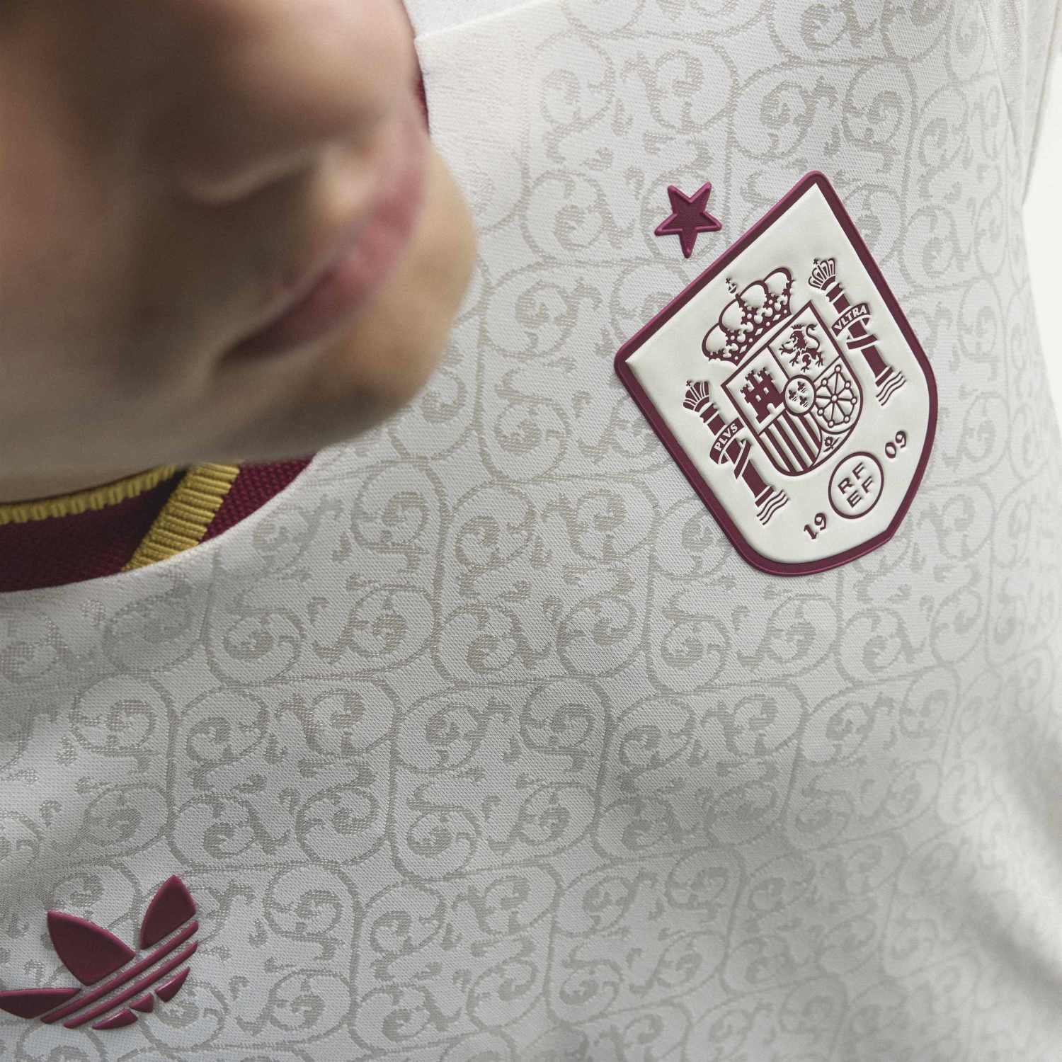 Spain Mens Authentic Away Jersey World Cup 2026 White - Image 2